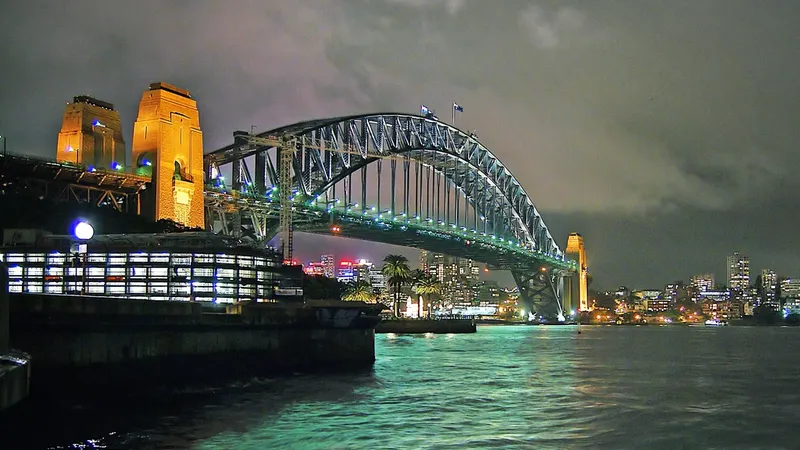 Leaving Australia: Tax Residency Tests, CGT and What Changes